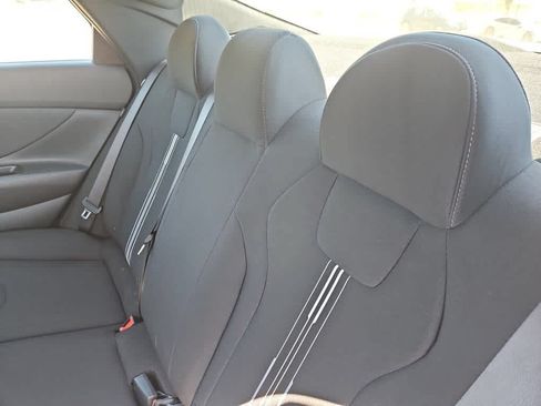 Used 2025 Hyundai Elantra Sport FWD image 11
