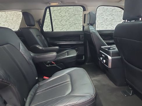 Used 2020 Ford Expedition Platinum AWD/4WD image 11