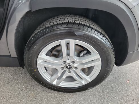 Used 2020 Mercedes-Benz GLB 250 image 5