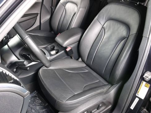 Used 2012 Audi Q5 3.2 Prestige AWD/4WD image 29