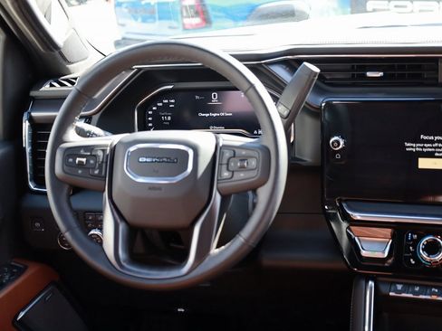 Used 2024 GMC Sierra 3500 Denali Ultimate image 22