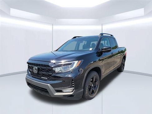 Used 2024 Honda Ridgeline Black Edition image 2