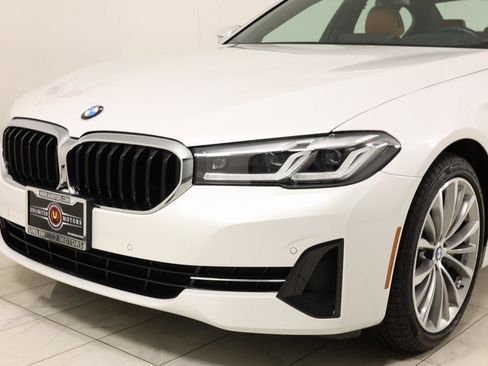 Used 2023 BMW 530i xDrive image 48