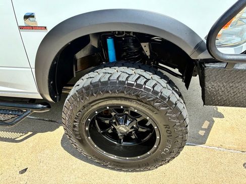 Used 2018 RAM 2500 Tradesman w/ Chrome Appearance Group AWD/4WD image 5