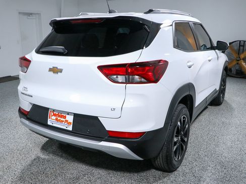 Used 2021 Chevrolet TrailBlazer LT w/ Premium Seating Package FWD image 7