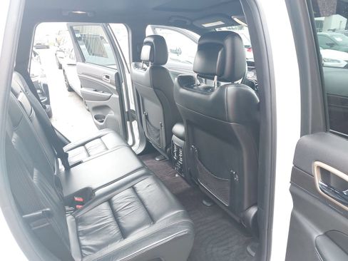 Used 2015 Jeep Grand Cherokee Limited AWD/4WD image 11