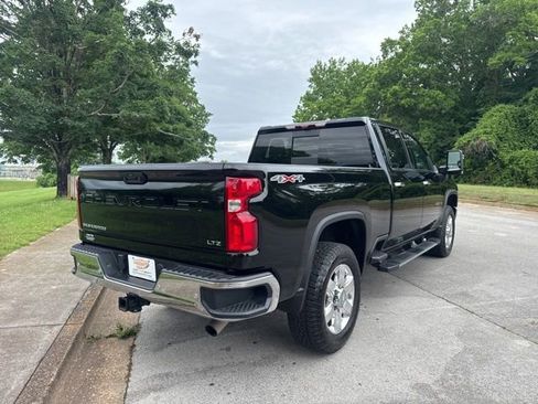 Used 2020 Chevrolet Silverado 2500 LTZ w/ LTZ Plus Package AWD/4WD image 7