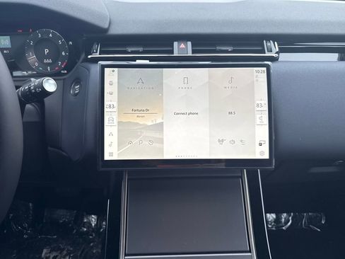 New 2026 Land Rover Range Rover Velar S AWD/4WD image 22