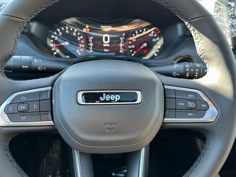 New 2026 Jeep Compass Latitude w/ Sun and Sound Group AWD/4WD image 20
