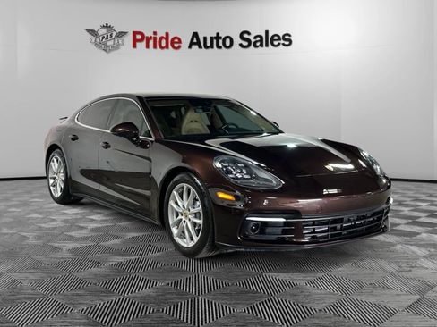 Used 2018 Porsche Panamera w/ Premium Package Plus image 3