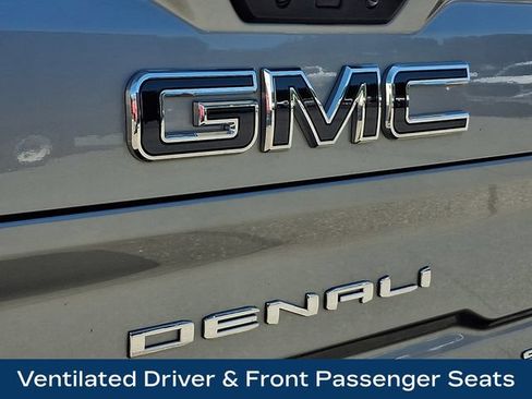 Used 2025 GMC Sierra 2500 Denali Ultimate w/ Snow Plow Prep/Camper Package AWD/4WD image 33