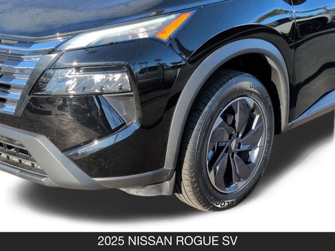 Certified 2025 Nissan Rogue SV image 10