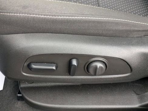 Used 2023 GMC Acadia SLE w/ Driver Convenience Package image 27