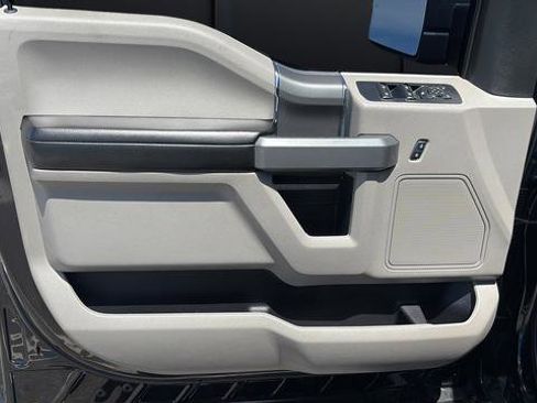 Used 2018 Ford F150 XLT w/ Equipment Group 302A Luxury AWD/4WD image 16