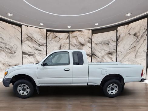 Used 1999 Toyota Tacoma 4x4 Xtracab V6 image 5