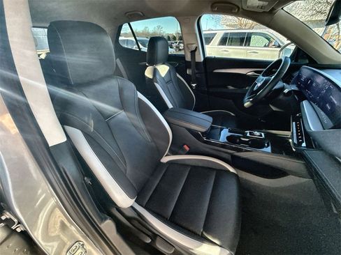 Certified 2025 Buick Envision Sport Touring image 26