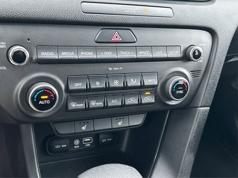 Used 2018 Kia Sportage LX w/ LX Popular Package image 27