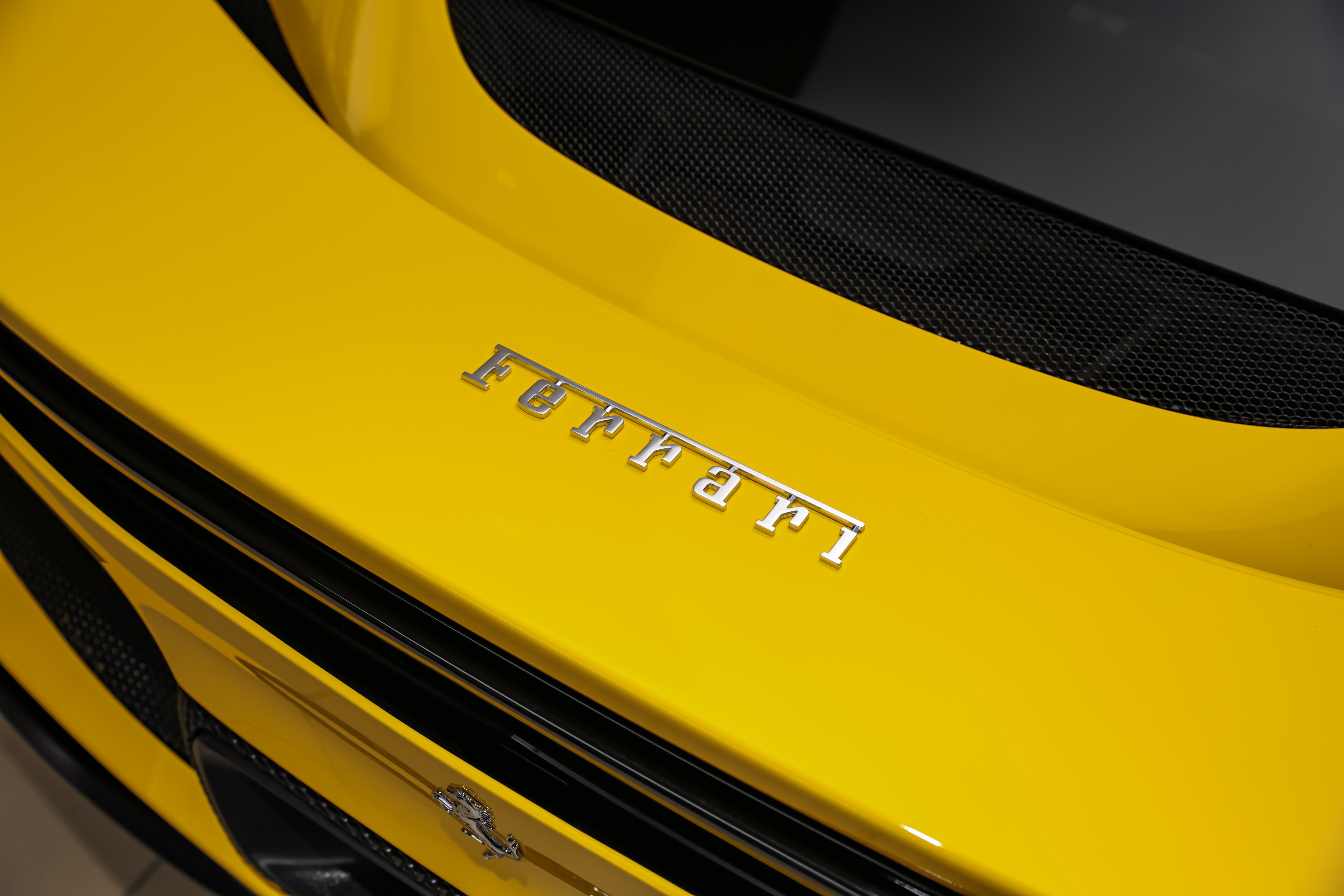 Used 2025 Ferrari 296 GTS RWD image 27