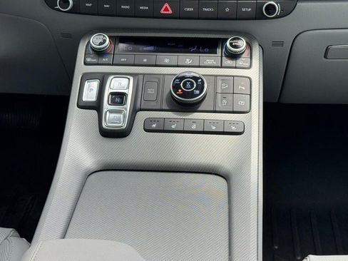 Used 2025 Hyundai Palisade SEL AWD/4WD image 16