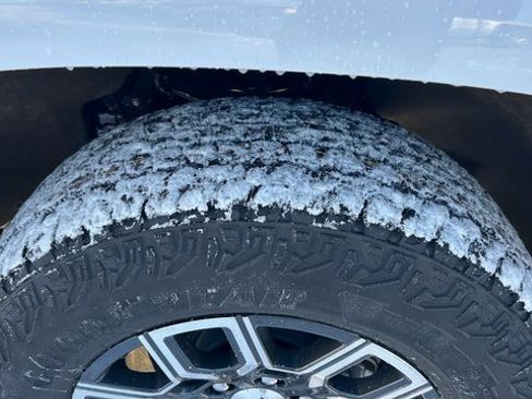 New 2026 Chevrolet Colorado Z71 image 11