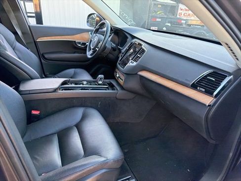 Used 2023 Volvo XC90 T8 Plus image 14