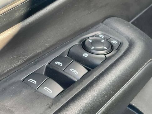 Used 2025 Chevrolet Tahoe LT image 29