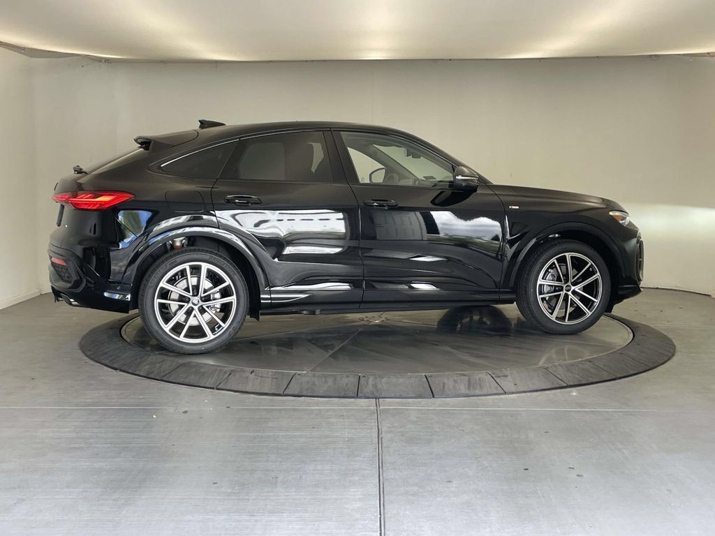 New 2026 Audi Q5 Prestige AWD/4WD image 8