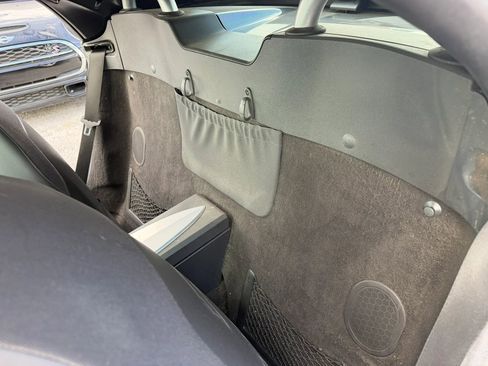 Used 2005 Chrysler Crossfire Limited RWD image 16