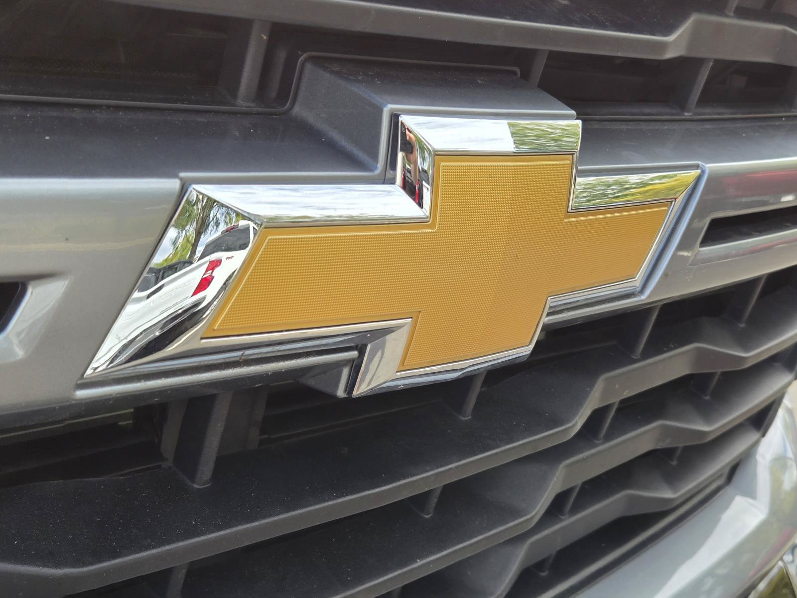 Used 2024 Chevrolet Silverado 2500 Custom w/ Custom Value Package AWD/4WD image 6