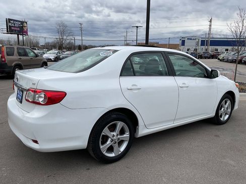 Used 2013 Toyota Corolla LE w/ Premium Pkg image 7