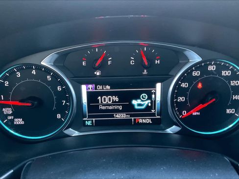 Used 2018 Chevrolet Equinox Premier image 25