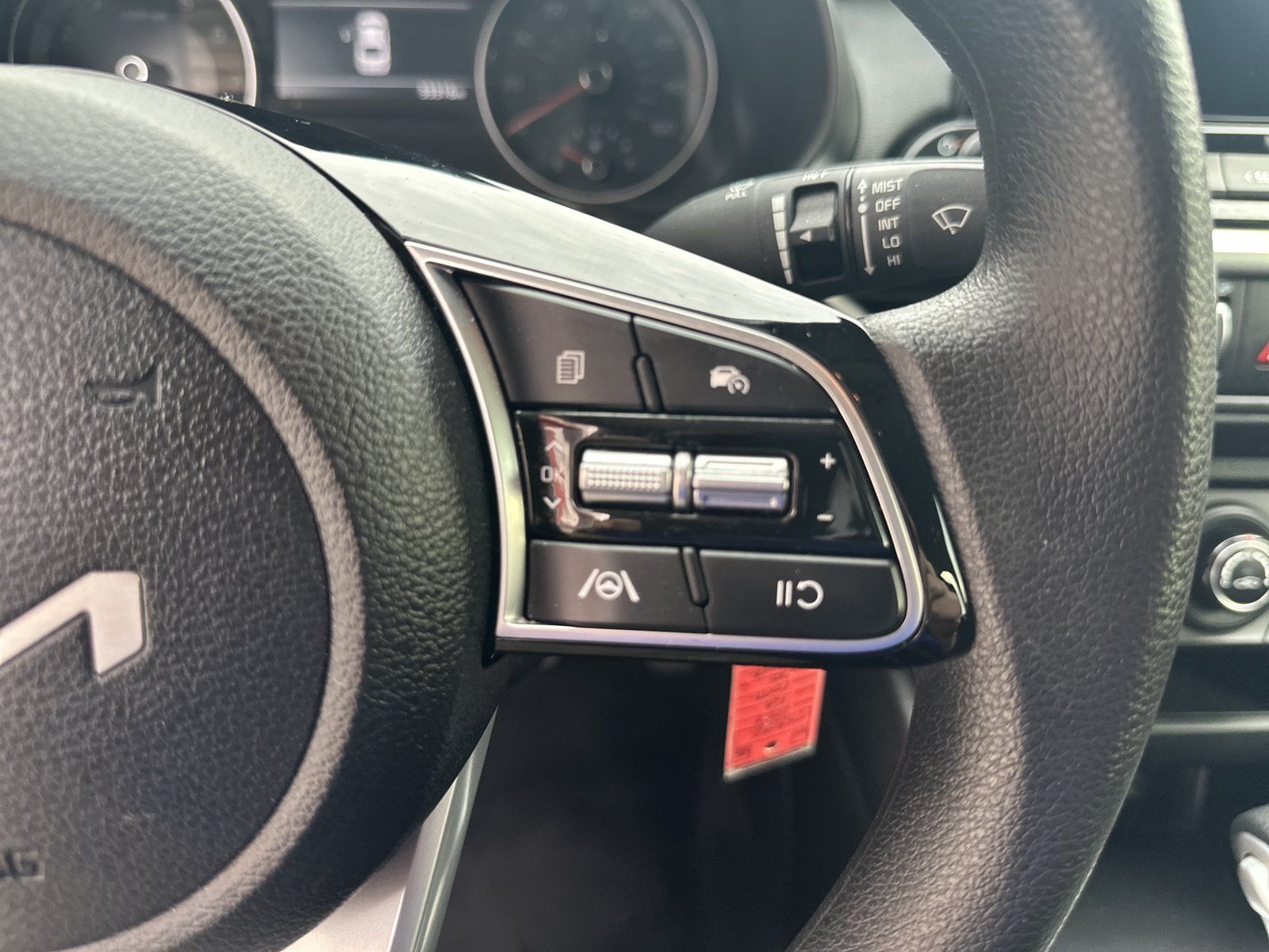 Used 2024 Kia Forte LXS w/ LXS Technology Package FWD image 12