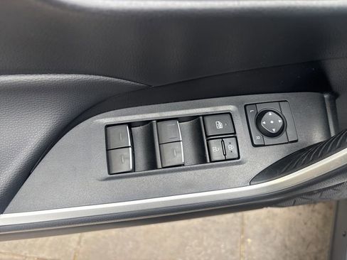 Used 2023 Toyota RAV4 XLE Premium image 21