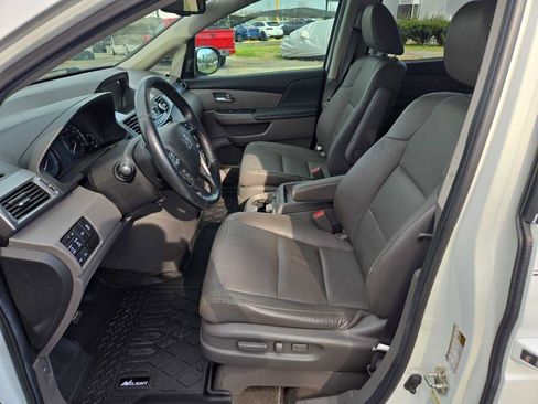 Used 2014 Honda Odyssey Touring image 15