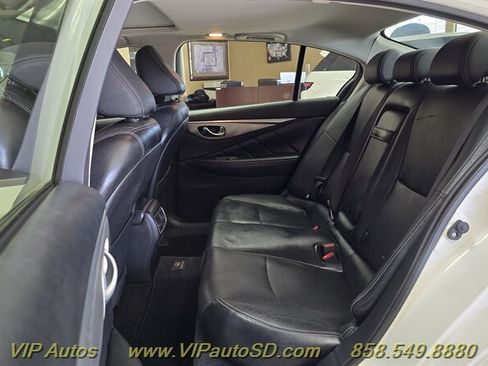 Used 2015 INFINITI Q50 Premium w/ Navigation Package RWD image 16