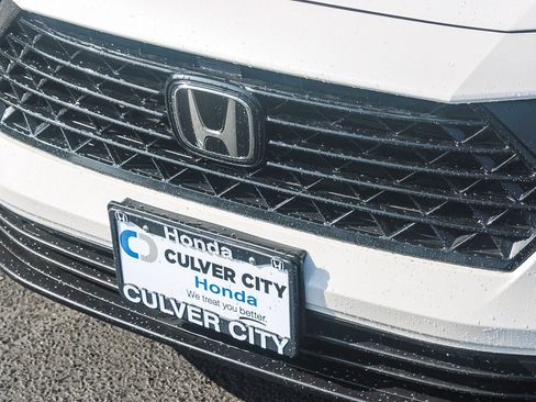 Used 2024 Honda Accord Sport image 6