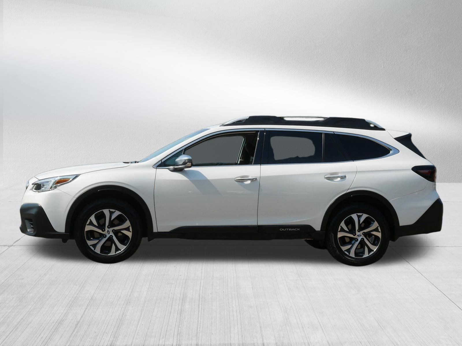 Used 2021 Subaru Outback Touring w/ Popular Package #2 AWD/4WD image 4