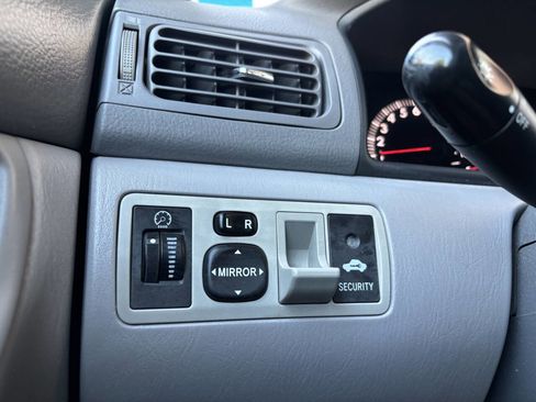 Used 2007 Toyota Corolla LE image 21