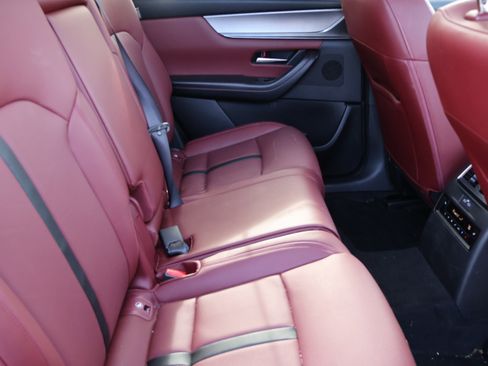 Certified 2025 MAZDA CX-70 3.3 Turbo S w/ Premium Package image 14