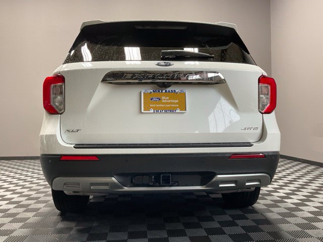 Used 2024 Ford Explorer XLT w/ Equipment Group 202A AWD/4WD image 10