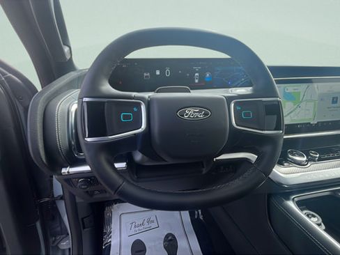 New 2026 Ford Expedition Platinum w/ Stealth Appearance Package AWD/4WD image 13