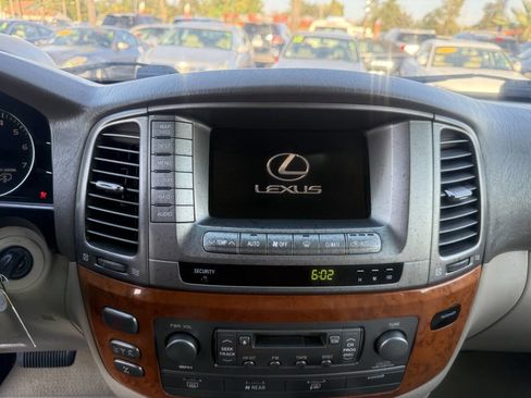 Used 2006 Lexus LX 470 4WD image 19