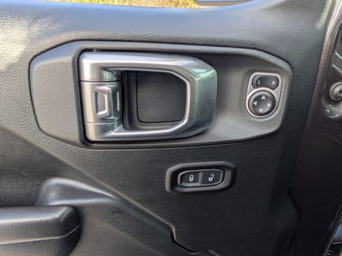 Used 2020 Jeep Wrangler Unlimited Sport S image 20