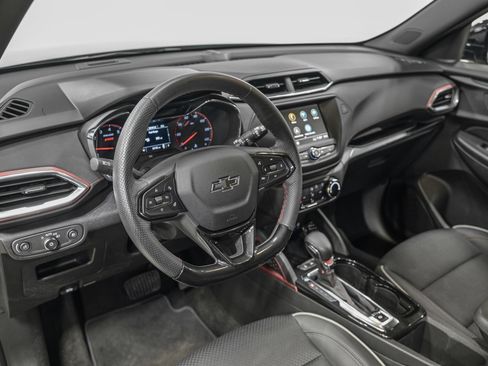 Used 2023 Chevrolet TrailBlazer RS FWD image 17