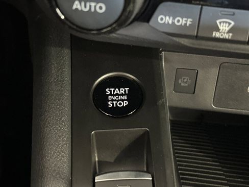 New 2026 Nissan Kicks SV w/ Charging Package FWD image 19