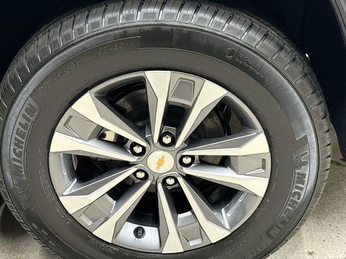 New 2026 Chevrolet Equinox LT w/ Convenience Package II image 36