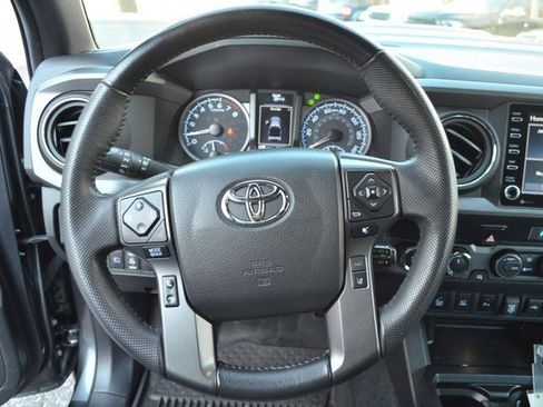 Used 2023 Toyota Tacoma TRD Sport image 19