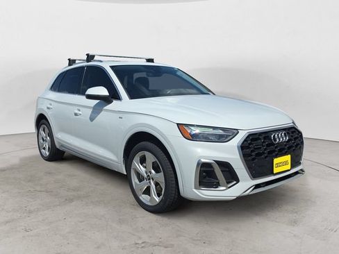 Used 2023 Audi Q5 2.0T Premium Plus w/ Premium Plus Package AWD/4WD image 3