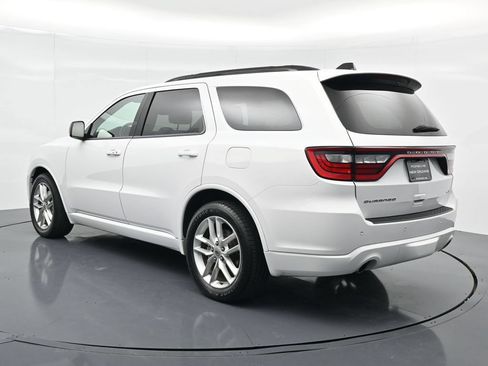 Used 2024 Dodge Durango GT RWD image 3