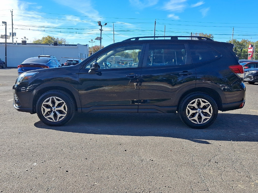 Used 2022 Subaru Forester Premium AWD/4WD image 7